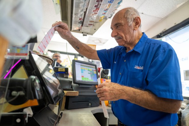 Altadena $2.04 billion Powerball ticket’s buyer to be identified on Tuesday