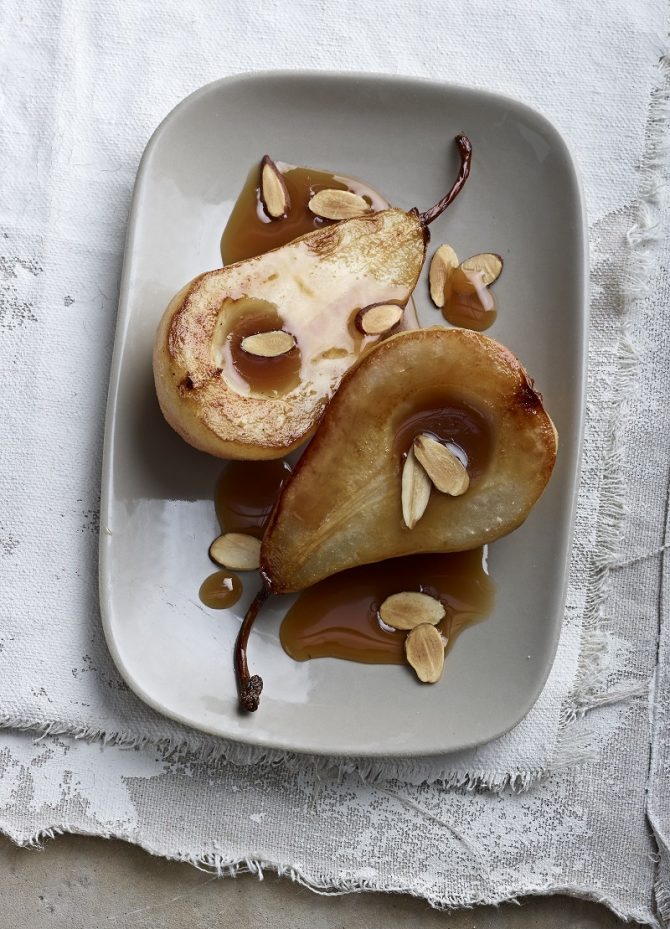 How to Make Poached Pears, the Easiest Fall Dessert Ever