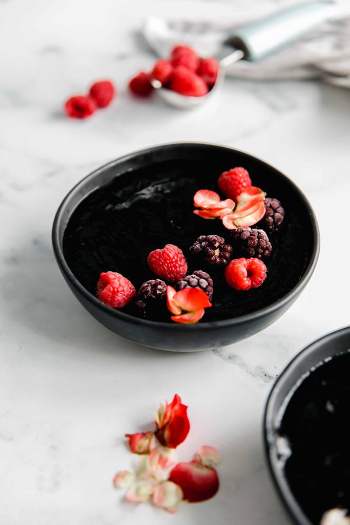 Activated Charcoal Smoothie Bowl