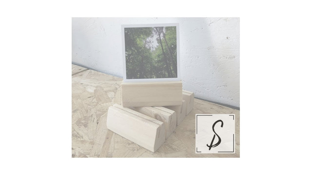 Simple but stylish photo holder, a modern way to display your photos