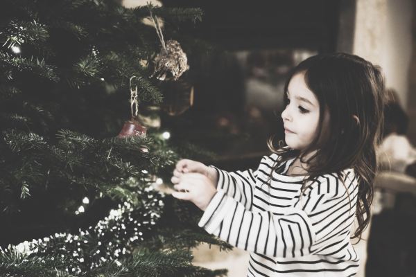 6 Must-Follow Christmas Tree Safety Tips