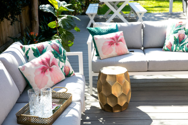 Jen’s deck is summer ready + win my outdoor dining set