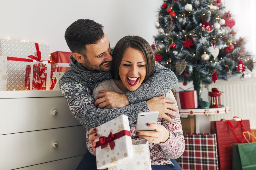 50 DIY Christmas Gifts For Your Wife: Christmas Gift Ideas She’ll Love