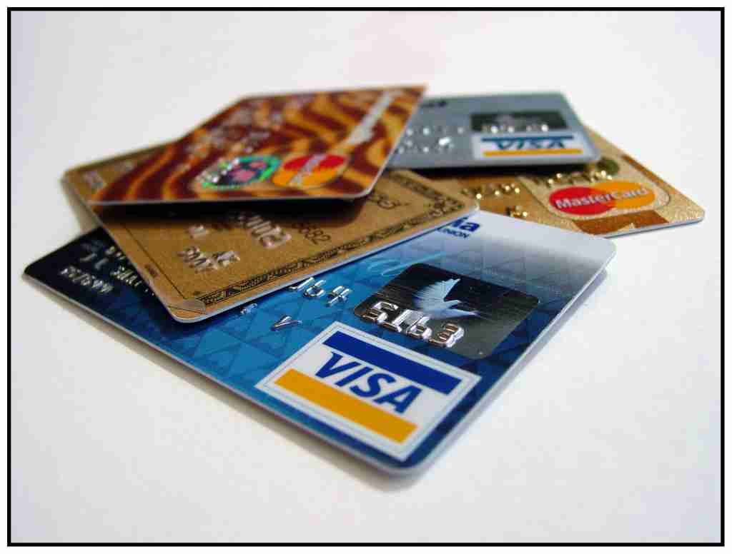 What happens to credit cards after a cardholder dies?