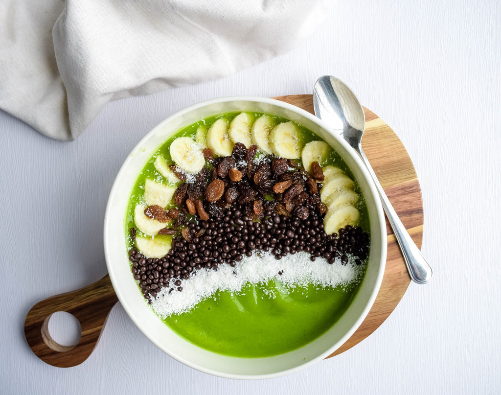 APPLE PUDDLE SMOOTHIE BOWL
