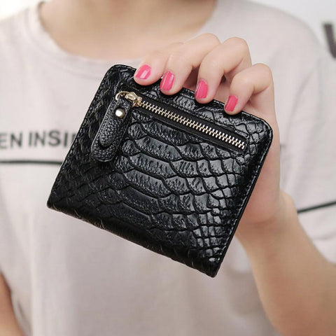 2017 New fashion women wallets short small bag lovely purse clutch with zipper Card Holder Handbag Bag Small Female Purse